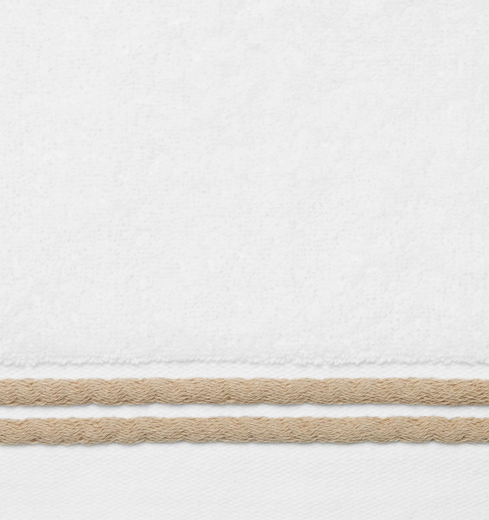 Aura Nuova Hand Towel - Image 30