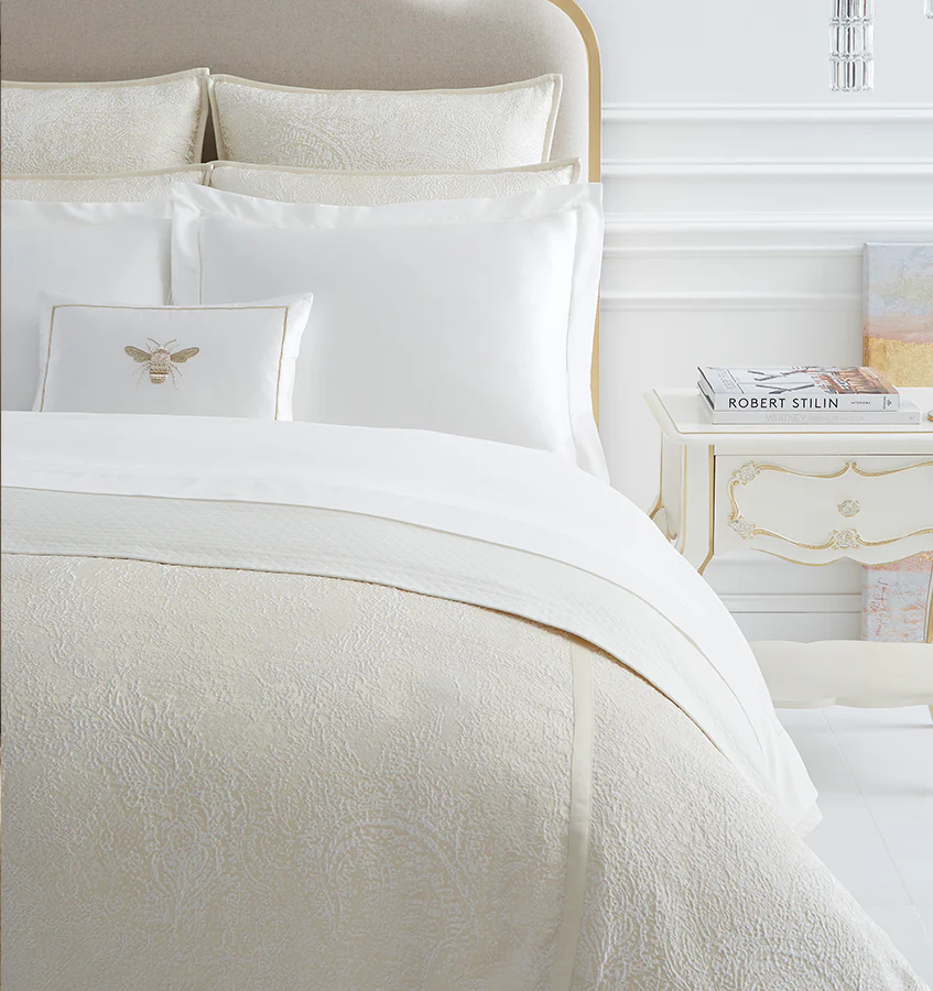 SFERRA Giza 45 Seta Flat Sheet - Image 2